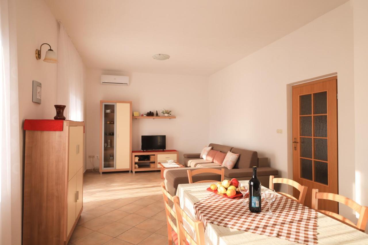 Apartments Ana بيتريتْشاني المظهر الخارجي الصورة