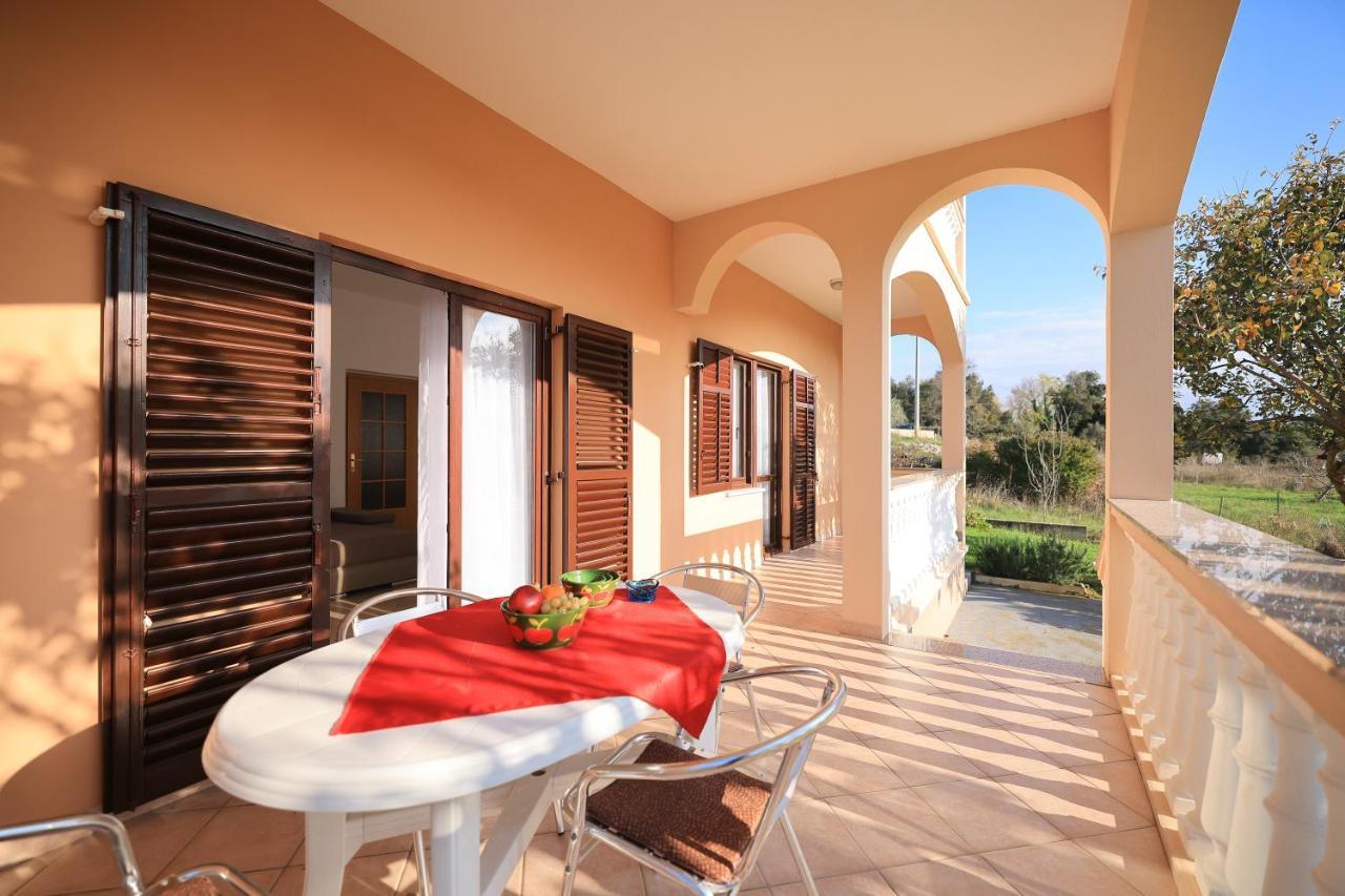 Apartments Ana بيتريتْشاني المظهر الخارجي الصورة