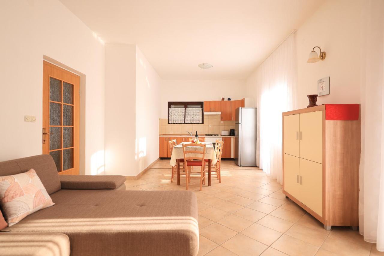 Apartments Ana بيتريتْشاني المظهر الخارجي الصورة
